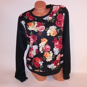 Seventeen Sweater XL Red Black Floral Roses Long Sleeve Pullover Crew Neck Bust‎